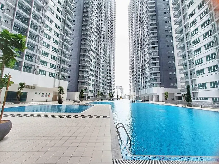 דירה קואלה לומפור Township Homey For 8-10Pax At Kl מלזיה